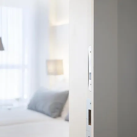 White Hotell