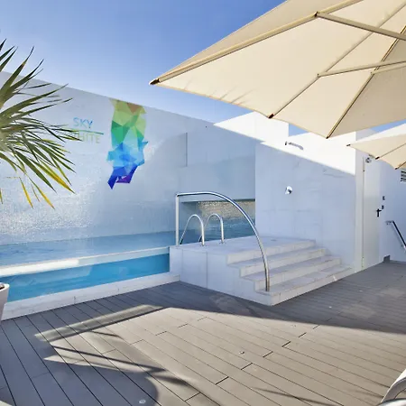 Hotell White 3*