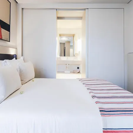 Hotell White 3*