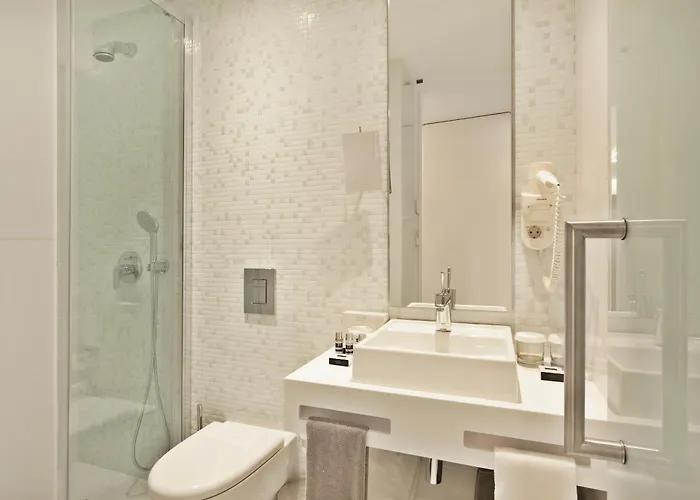 Ξενοδοχείο White 3*