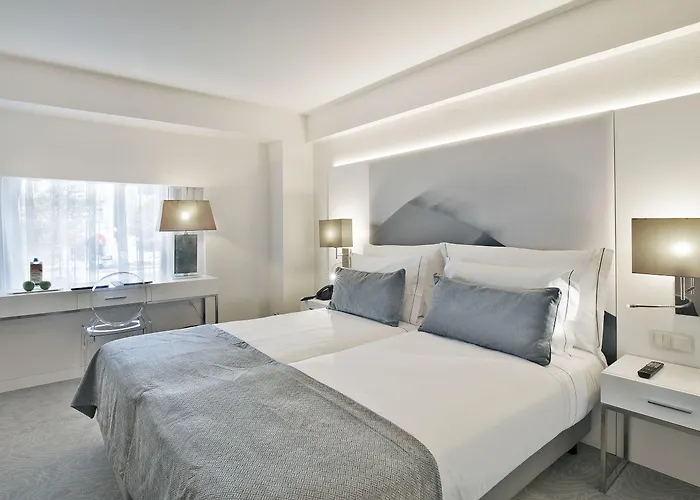 White Ξενοδοχείο Lisboa