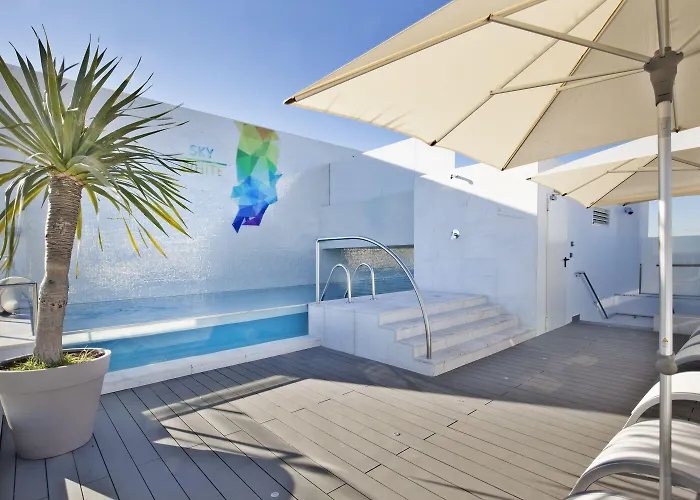 Ξενοδοχείο White 3*