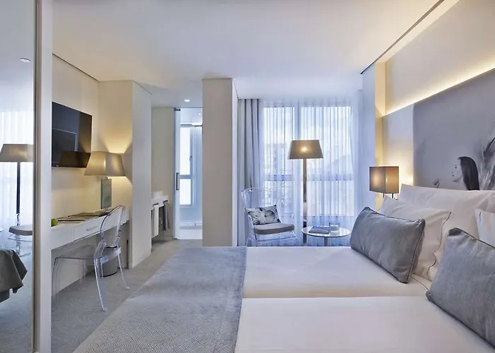 White Ξενοδοχείο 3*